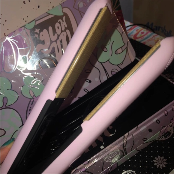 COPY - Eva Nyc limited edition flat iron new in special edition case ulta exclu… - Picture 11 of 11